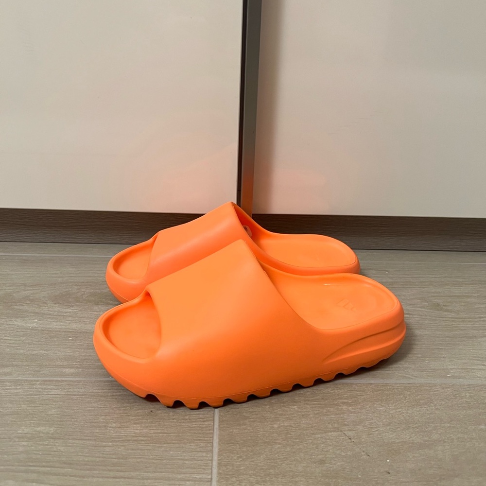 Yeezy Slides